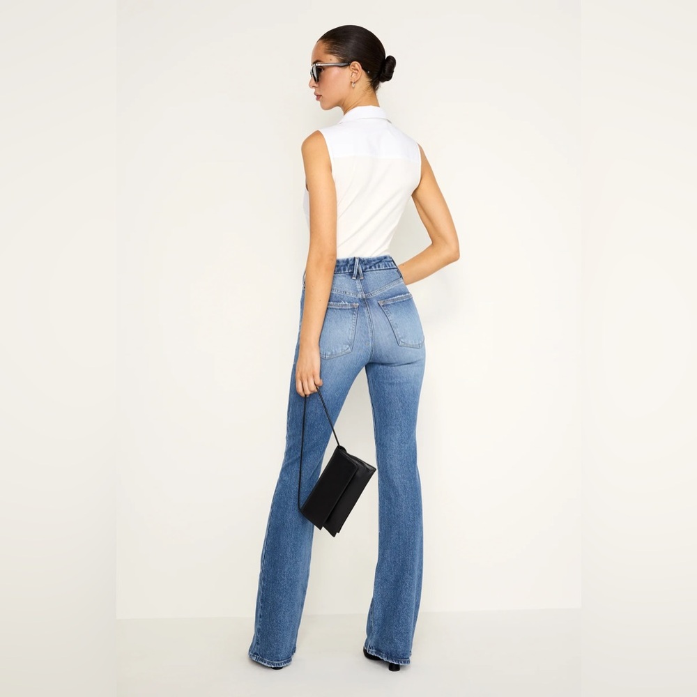 Good American Classic Bootcut Jeans